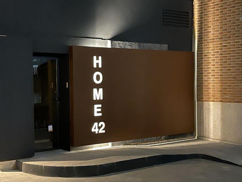 Home42 Madrid Exteriér fotografie